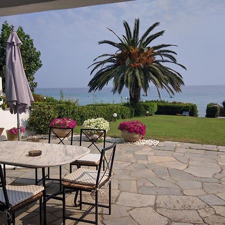 Beach Front Chanioti 波利克罗诺 外观 照片