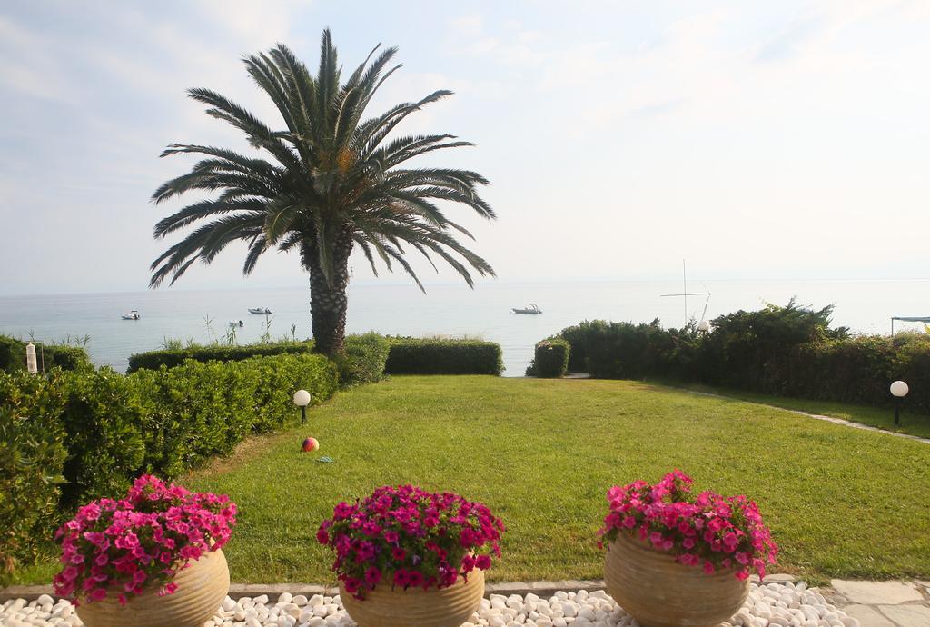 Beach Front Chanioti 波利克罗诺 外观 照片