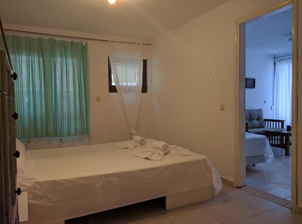 Beach Front Chanioti 波利克罗诺 外观 照片